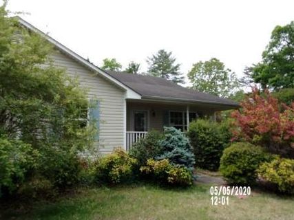 2082 Lake Acres Drive