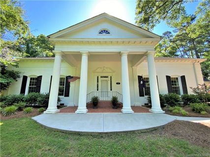1139 Hermitage Road