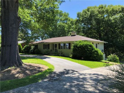 319 Sunnyside Drive