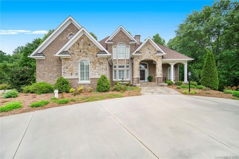 2978 Laura Road sold home in Shallowbrook Farms, Shelby, NC