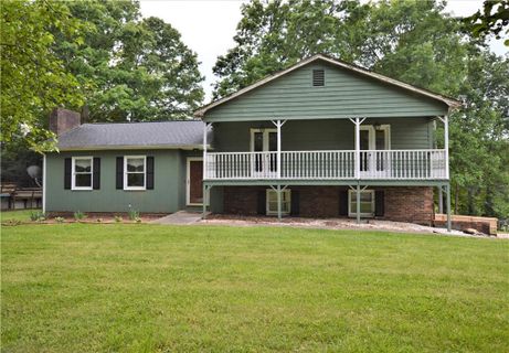 106 Red Oak Drive sold home in Oakmont Estates, Lenoir, NC