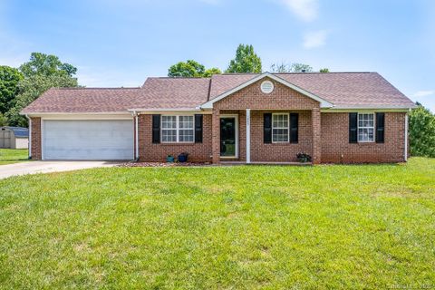 1085 Highland Creek Drive sold home in West Ridge, Salisbury, NC