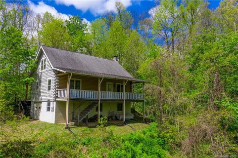 238 Lucerne Strasse Road sold home in Swiss Village, Spruce Pine, NC