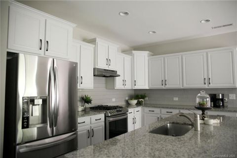 1221 Fordham Road 8