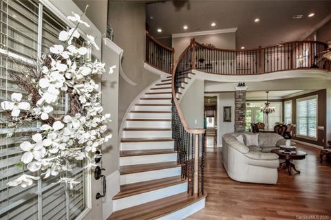 2479 Stoneview Court