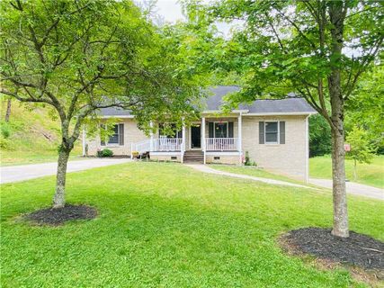 506 Jefferson Court sold home in Georgetown Estates, Lenoir, NC