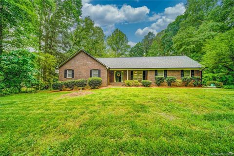 7624 Forest Oak Drive