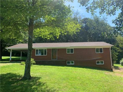 2340 18th Street sold home in Pinebrook Park, Hickory, NC