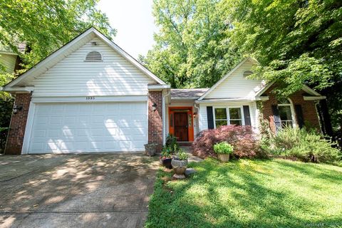 1335 Hathshire Drive sold home in Spring Crossing, Charlotte, NC
