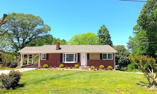 1528 N Deal Avenue sold home in Hillcrest, Newton, NC