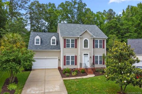 915 Colnago Place