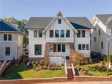 2426 Marshall Place
