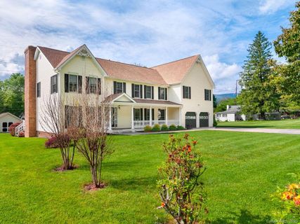 139 Timothy Lane sold home in Sulphur Springs Park, Waynesville, NC