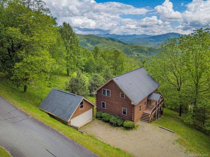 212 Multiflora Way