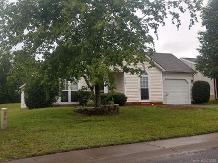 3044 Hawick Commons Drive