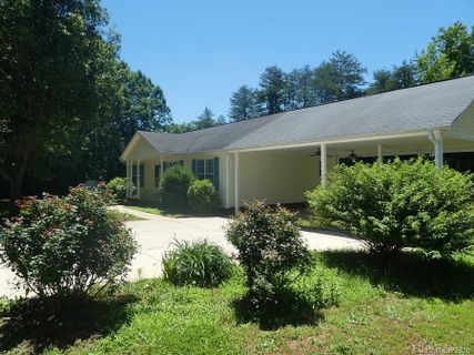 4590 Cherokee Drive