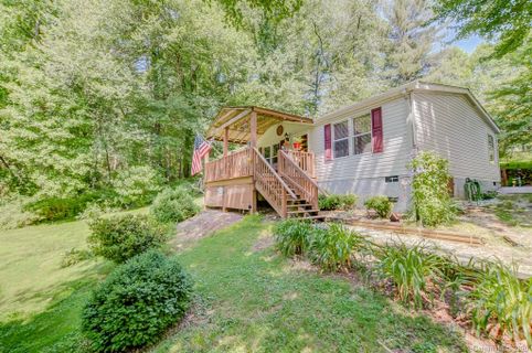 82 Rolling Oaks Drive 4 sold home in Rolling Oaks, Hendersonville, NC