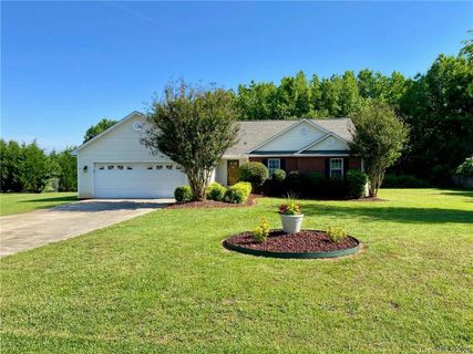 220 Castle Keep Road sold home in Kingstree, Salisbury, NC