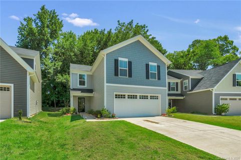 1635 Hooper Court