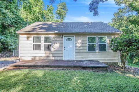 121 Fairway Lane