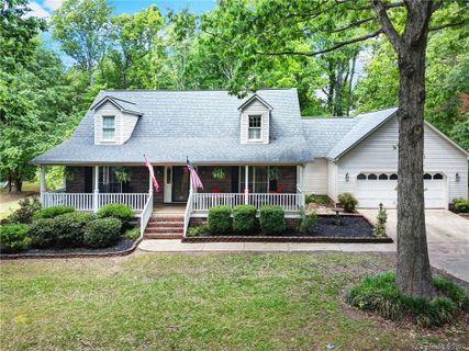 109 N Deerfield Circle