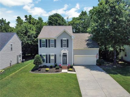 664 Sunset Point Drive