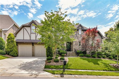 6827 Larrisa Court sold home in Green Park, Charlotte, NC