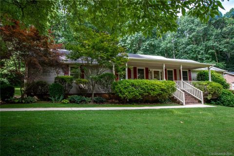 301 Travis Lane