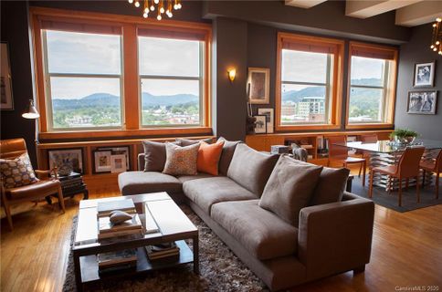 59c College Street 401 sold home in Downtown, Asheville, NC