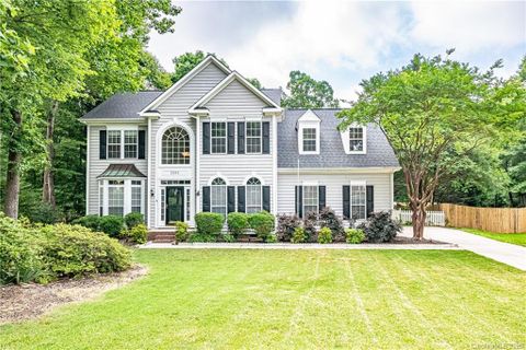 2933 Pinewood Hill Drive