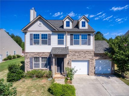 Previously sold for $271,400