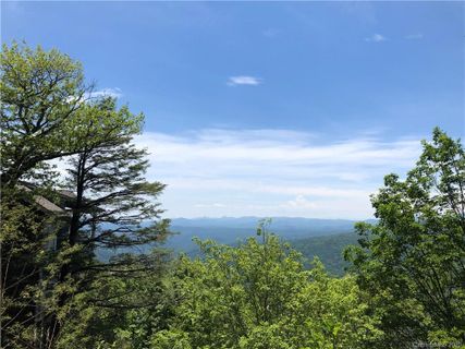 829 Wonderland Trail 77 sold home in Mayview, Blowing Rock, NC