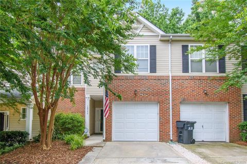 16775 Commons Creek Drive sold home in South Hampton, Charlotte, NC