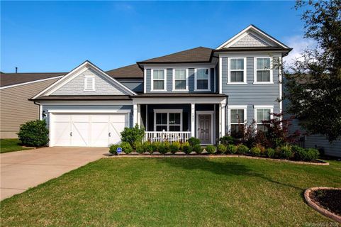 1067 Crescent Moon Drive
