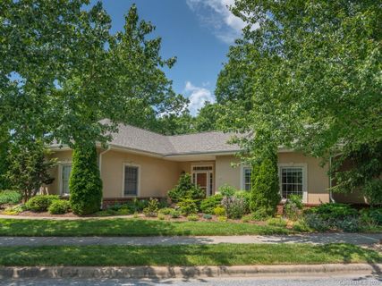 11 Boddington Court sold home in South Oaks, Asheville, NC