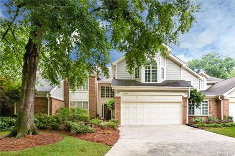 2003 Meadowood Lane sold home in Providence Place, Charlotte, NC