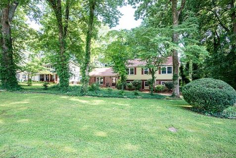 111 Lancelot Road