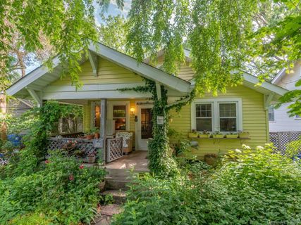 23 Vandalia Avenue