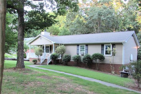 304 Swamp Fox Drive