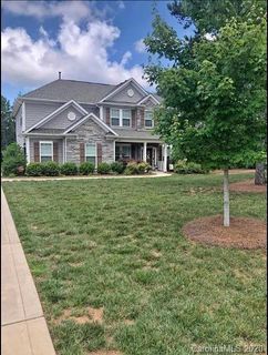 8011 Caliterra Drive sold home in Irongate, Charlotte, NC