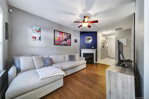 2103 Lennoxshire Square Court