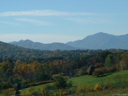 33 Al Dorf Drive 112 sold home in Greenwood Park, Weaverville, NC