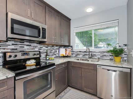 1036 Sardis Cove Drive