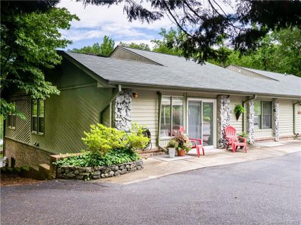 44 Jervey Road 4A sold home in One Tryon Place, Tryon, NC