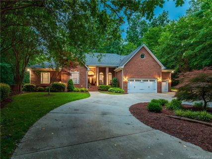 3307 Carnegie Lane sold home in Brandonwood, Matthews, NC