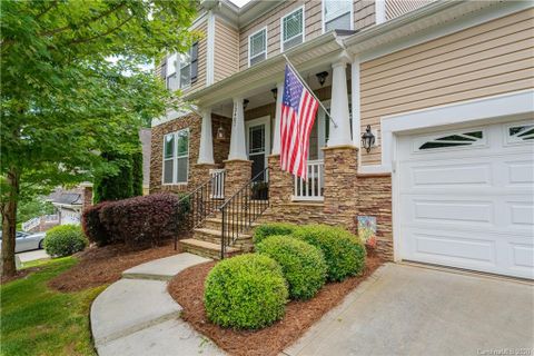 13407 Reunion Street