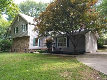 9976 Black Horse Run Road
