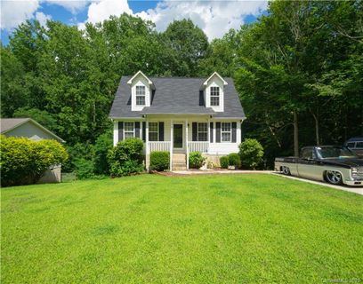 706 Willow Road