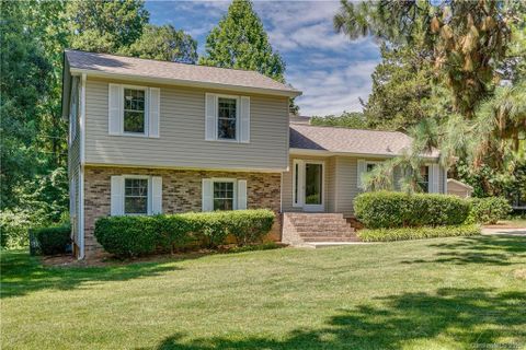 1593 Brook Drive