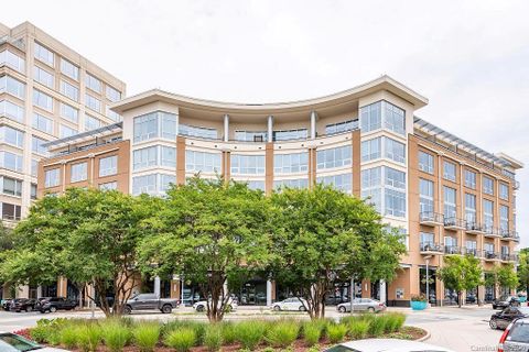 1133 Metropolitan Avenue 603